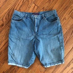 Gloria Vanderbilt Plus size 16 medium blue